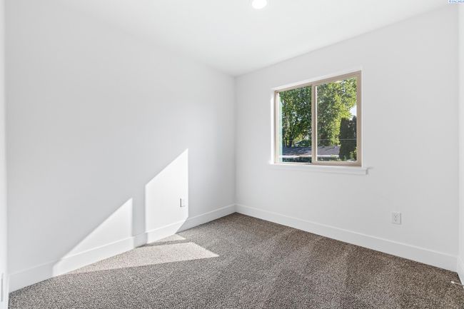1140 S Underwood Pl, Home with 0 bedrooms, 0 bathrooms and null parking in Kennewick WA | Image 31