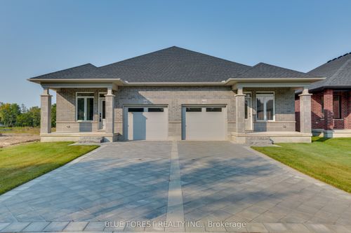 142 Shirley St, Thorndale, ON, N0M2P0 | Card Image