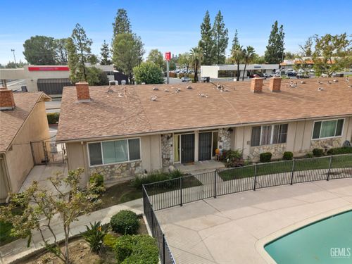 2809 Oswell St, Bakersfield, CA, 93306-2762 | Card Image