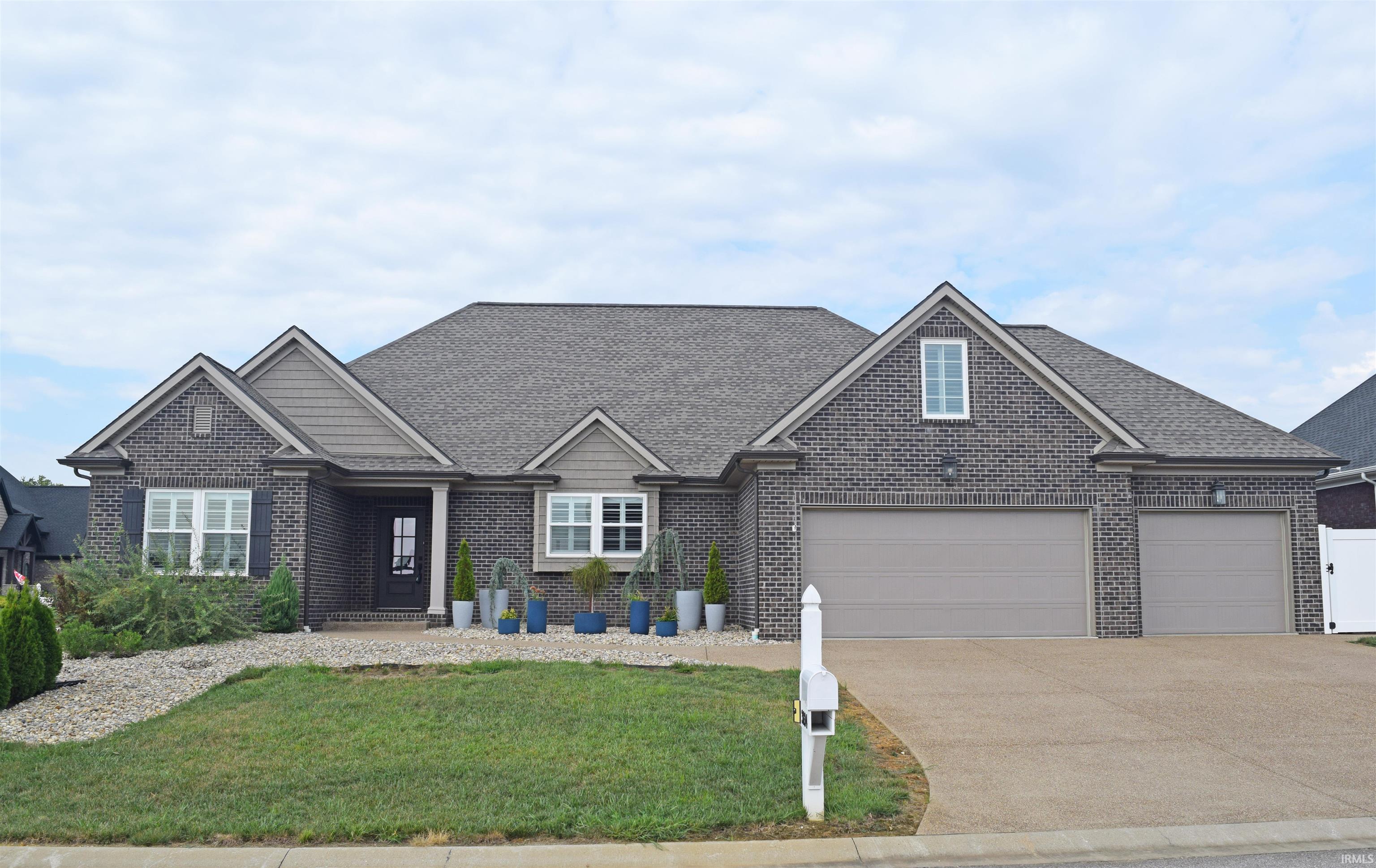 3634 Greeley Dr, For Sale in Evansville - eXp Realty