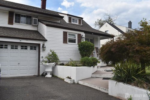 193-193-193 Mcfarlane Rd, Colonia, NJ, 07067-3631 | Card Image