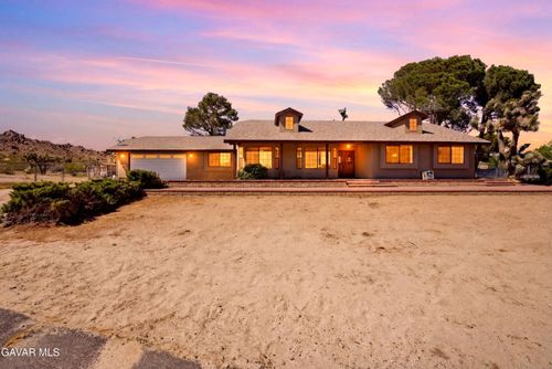 39005 161st St E, Palmdale, CA, 93591-3405 | Card Image