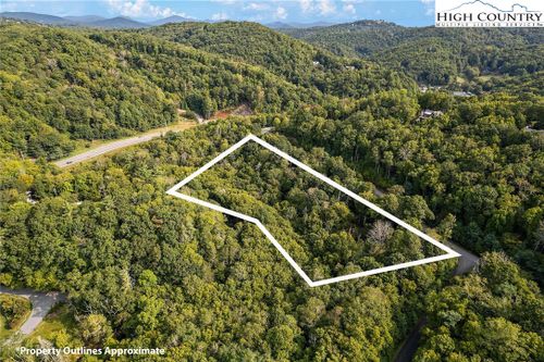 129 & 130 Firethorn Trail, Blowing Rock, NC, 28605 | Card Image