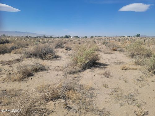 3840 E 9th St, Silver Springs, NV, 89429 | Card Image