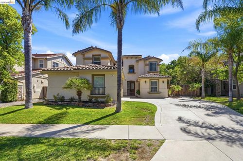 308 Foothill Dr, Brentwood, CA, 94513-5631 | Card Image