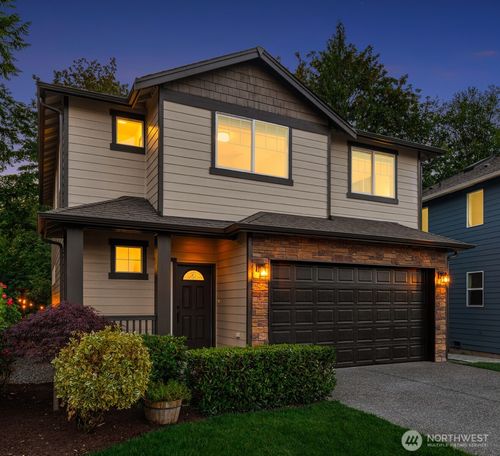 18318 34th Ave Se, Bothell, WA, 98012-8353 | Card Image