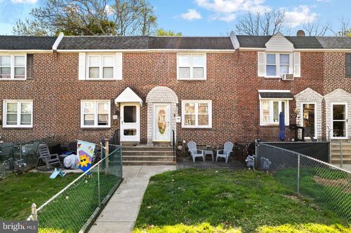 214 S Church St, CLIFTON HEIGHTS, PA, 19018-2105 | Card Image