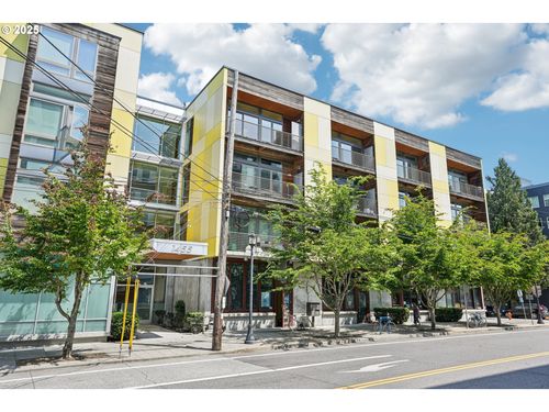 1455 Killingsworth St, Portland, OR, 97217-4581 | Card Image