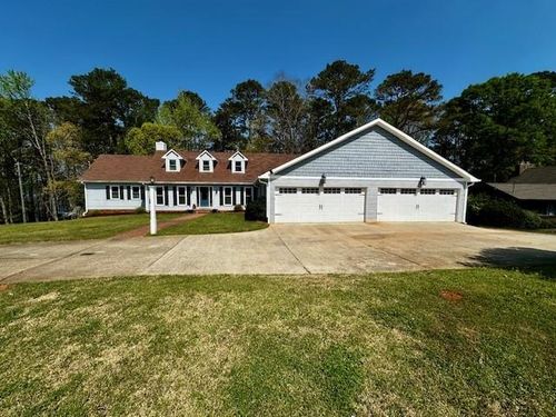 110 Thomas Dr, LaGrange, GA, 30240-3601 | Card Image