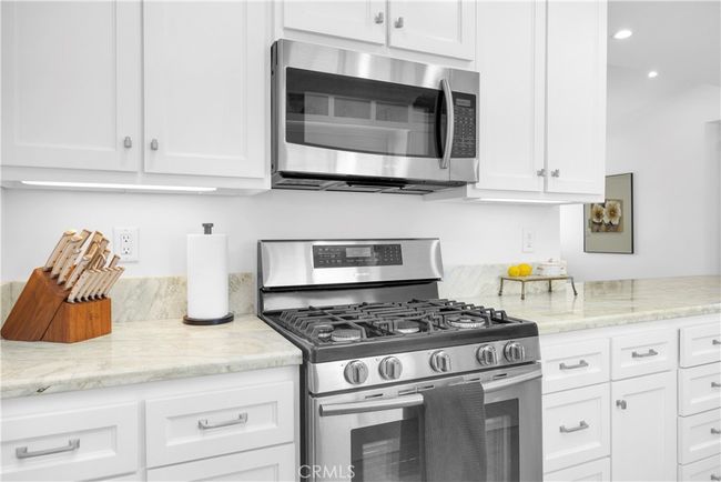 3181 Druid Ln, House other with 3 bedrooms, 2 bathrooms and 2 parking in Rossmoor CA | Image 22