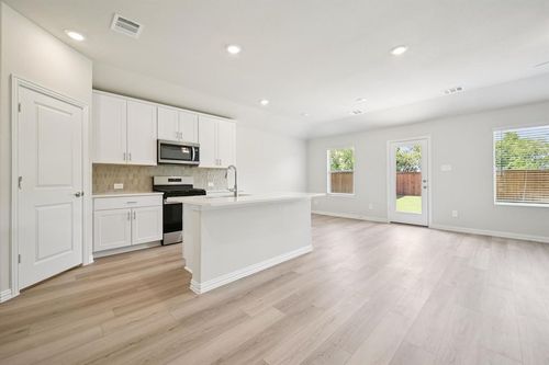 1361 Los Olmos Ln, Crandall, TX, 75114-1116 | Card Image