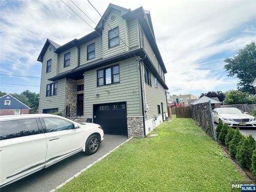 17 Chamberlain Ave, Little Ferry, NJ, 07643-1811 | Card Image