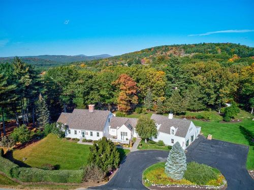 19 Pinnacle Rd, Amherst, NH, 03031-1873 | Card Image