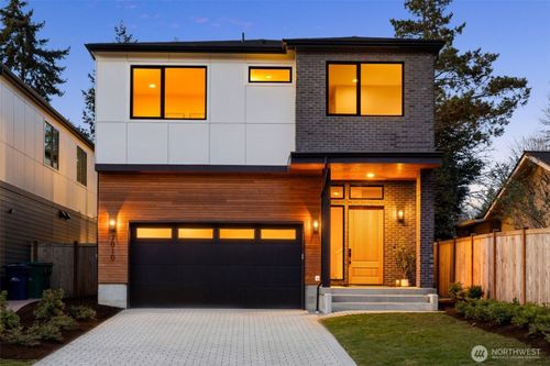 7010 Ne 134th St, Kirkland, WA, 98034-1624 | Card Image