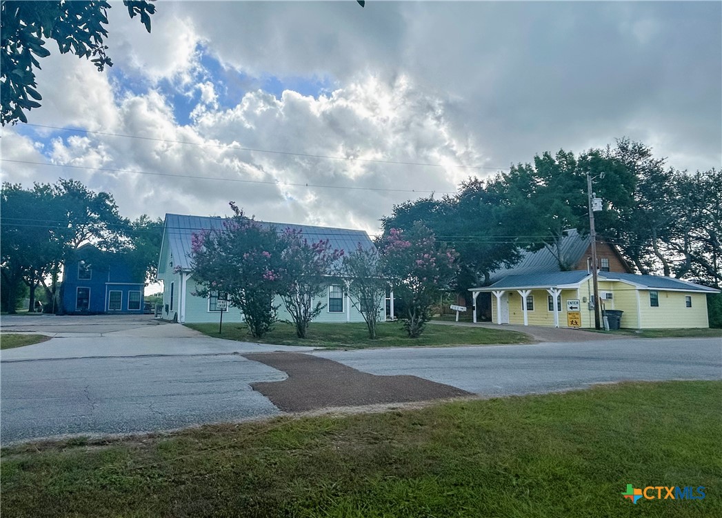 Commercial Sale in Victoria