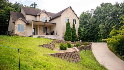 7307 Oliver Cir, Kansas City, KS, 66106-5164 | Card Image