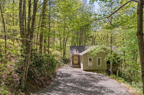 608 Brandywine Rd, Waynesville, NC, 28786-7054 | Card Image
