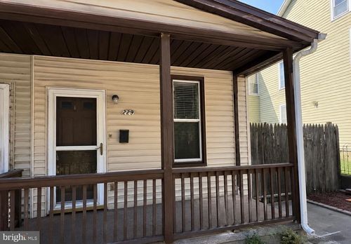 229 Swatara St, STEELTON, PA, 17113-2444 | Card Image