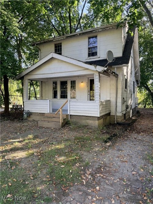 553 Whitney Ave, Akron, OH, 44306-1749 | Card Image