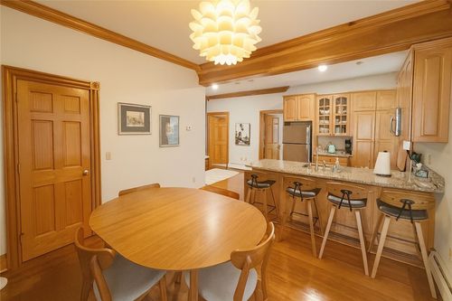 4-20 Berkeley Ave, Newport, RI, 02840-3599 | Card Image