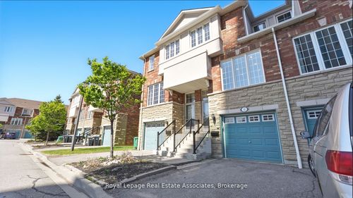 35-1355 Rathburn Rd E, Mississauga, ON, L4W5R5 | Card Image