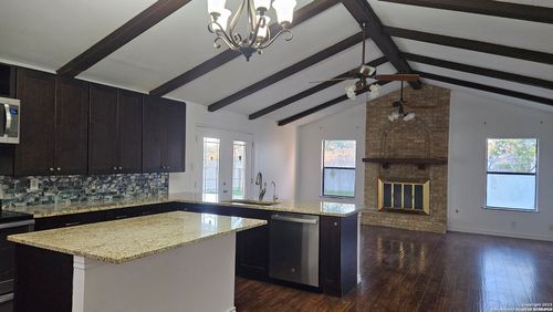 7415 Horse Tail Dr, San Antonio, TX, 78240-3240 | Card Image