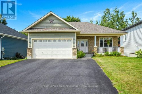 9 Avery Crt, Parry Sound, ON, P2A3C4 | Card Image