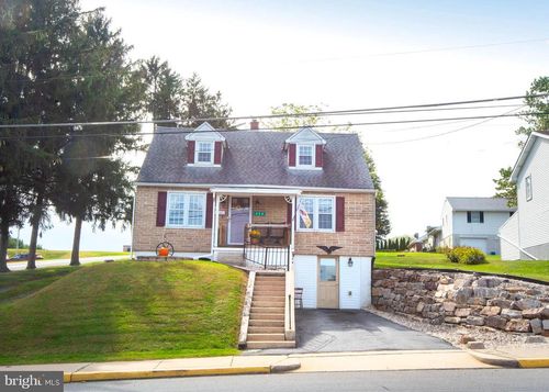 350 College Blvd, KUTZTOWN, PA, 19530-1428 | Card Image