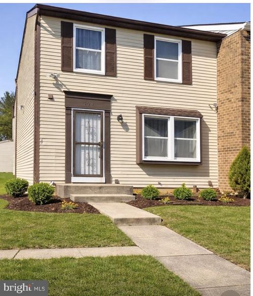 700 Avanti Pl, LANDOVER, MD, 20785-4601 | Card Image