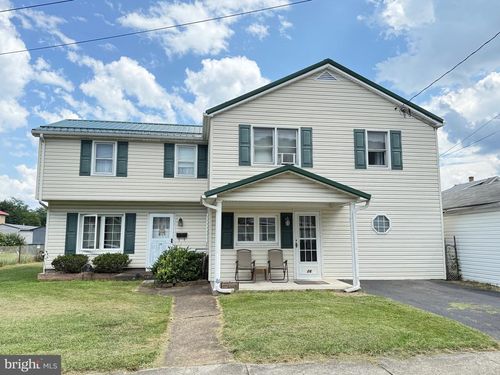 26 Vernon St, KEYSER, WV, 26726-2411 | Card Image