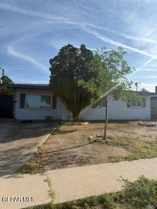 7423 Alpine Dr, El Paso, TX, 79915-1658 | Card Image