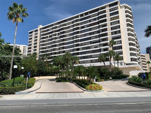 apt-307-500 Three Islands Blvd, Hallandale Beach, FL, 33009-2838 | Card Image
