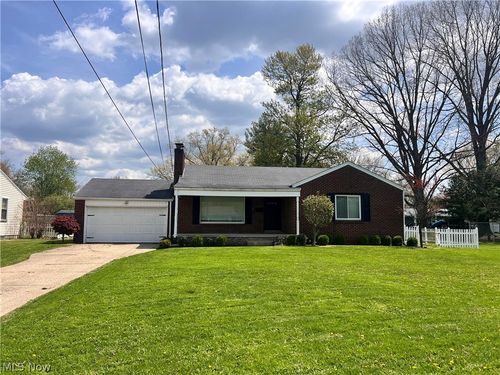 4047 Cascade Drive, Youngstown, OH, 44511 | Card Image