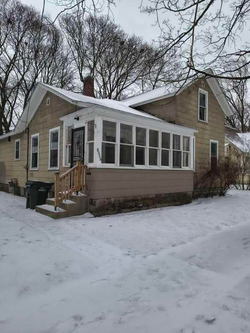 1346 5th St, Muskegon, MI, 49441-2004 | Card Image