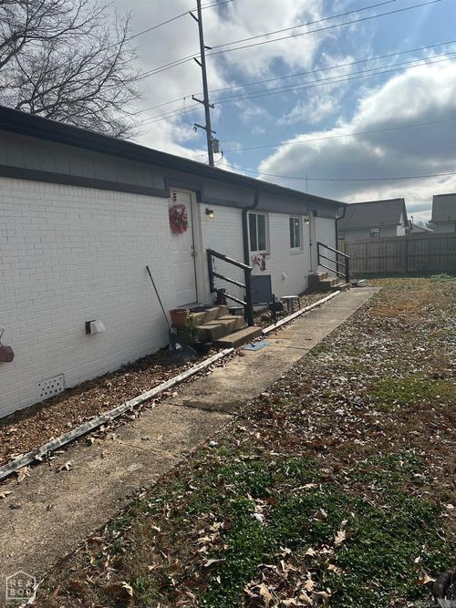 2209 Spence Cir, Jonesboro, AR, 72401-7221 | Card Image