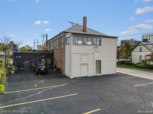 603 N Main St, Royal Oak, MI, 48067-1833 | Card Image