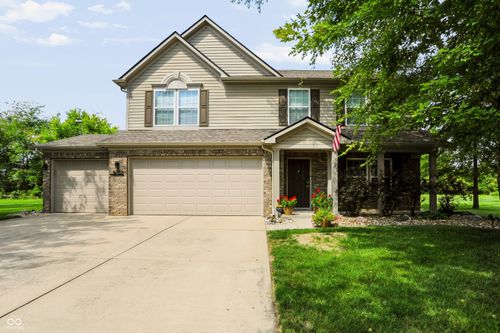 5722 W Woodstock Trl, Mccordsville, IN, 46055-8014 | Card Image