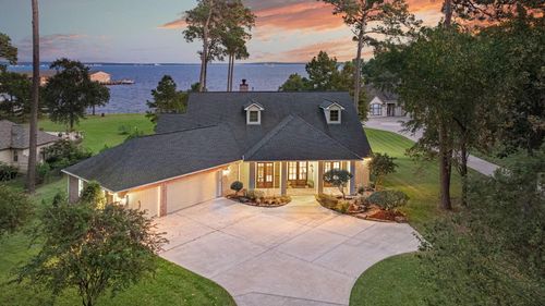 1108 River Rd, Montgomery, TX, 77356-5556 | Card Image