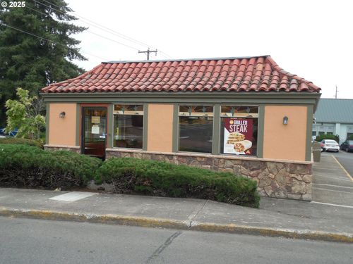 17475 Beers Ave, Sandy, OR, 97055-8024 | Card Image