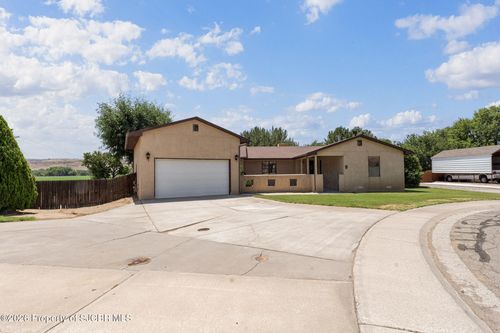 7 Road 6052, Farmington, NM, 87401-9609 | Card Image