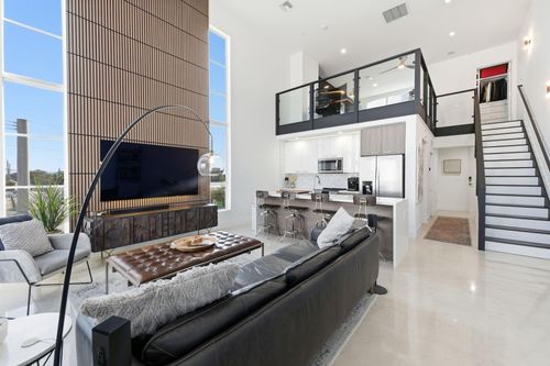 9-410 Ne 36th St, Oakland Park, FL, 33334-2222 | Card Image