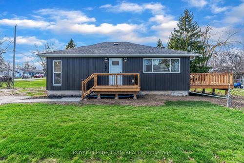 187 Lakeview Ave, Kingston, ON, K7M3V2 | Card Image