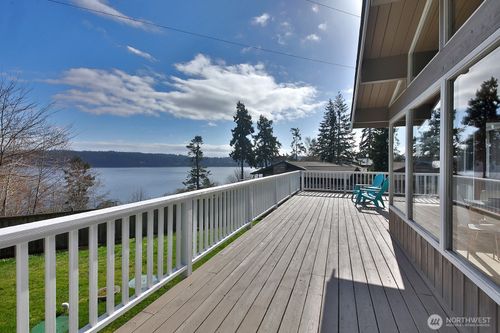 1412 Commodore Pl, Freeland, WA, 98249-9694 | Card Image