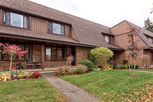 9-285 Sandowne Dr, Waterloo, ON, N2K2C1 | Card Image