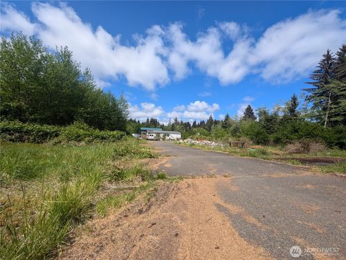 235 Delta Wing Dr, Forks, WA, 98331-9326 | Card Image