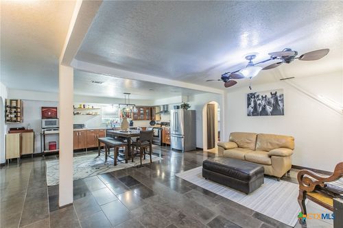 13273 Estate Trl, Belton, TX, 76513-9721 | Card Image