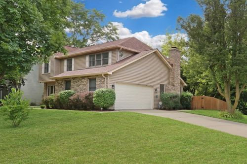 400 Cross Arm Dr, Grayslake, IL, 60030-2762 | Card Image