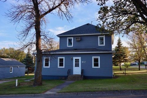 407 7th Ave W, Lisbon, ND, 58054-4220 | Card Image