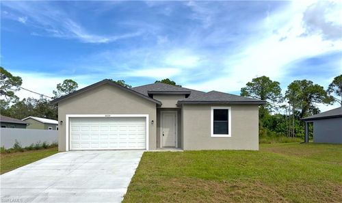8025 Oakleaf Cir, Labelle, FL, 33935-5474 | Card Image