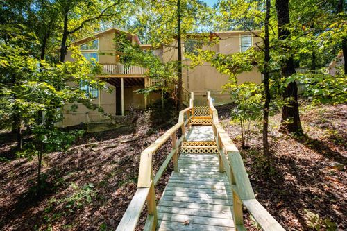 17 Perdido Dr, Little Rock, AR, 72211-2124 | Card Image